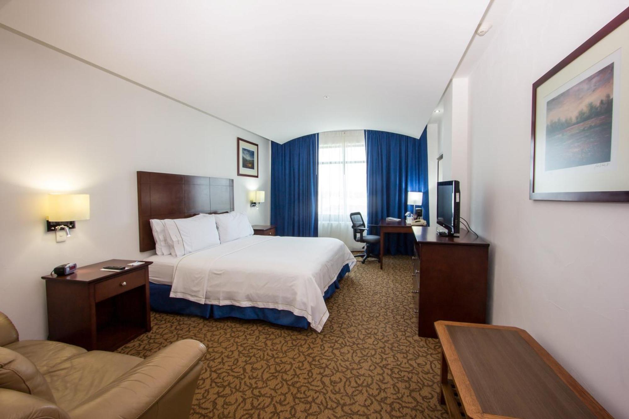 Holiday Inn Express Nuevo Laredo By Ihg Екстер'єр фото