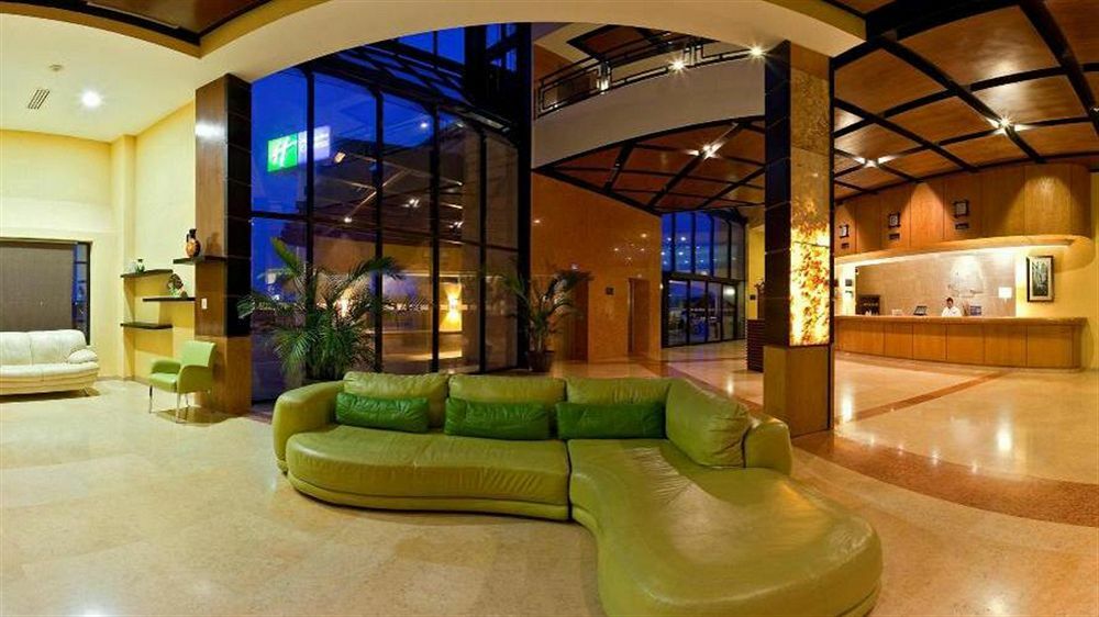Holiday Inn Express Nuevo Laredo By Ihg Екстер'єр фото